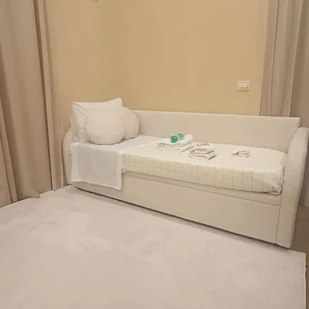 Piccini בית הארחה 4*